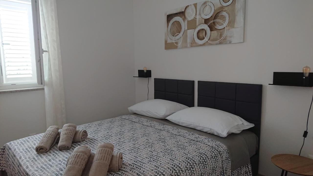 Irena Apartment Đảo Đảo Cres Ngoại thất bức ảnh
