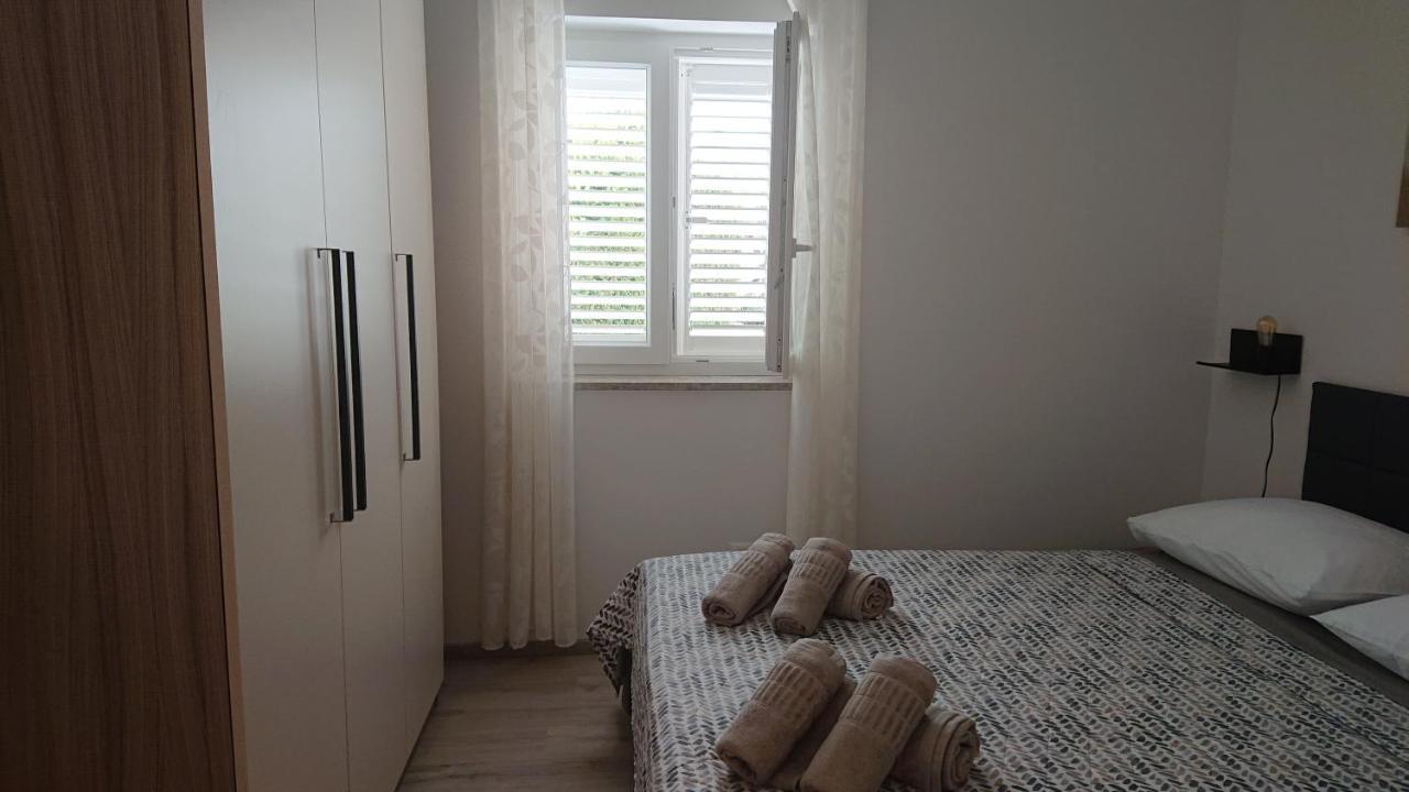 Irena Apartment Đảo Đảo Cres Ngoại thất bức ảnh